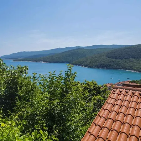 In 16743 Apartment Rabac